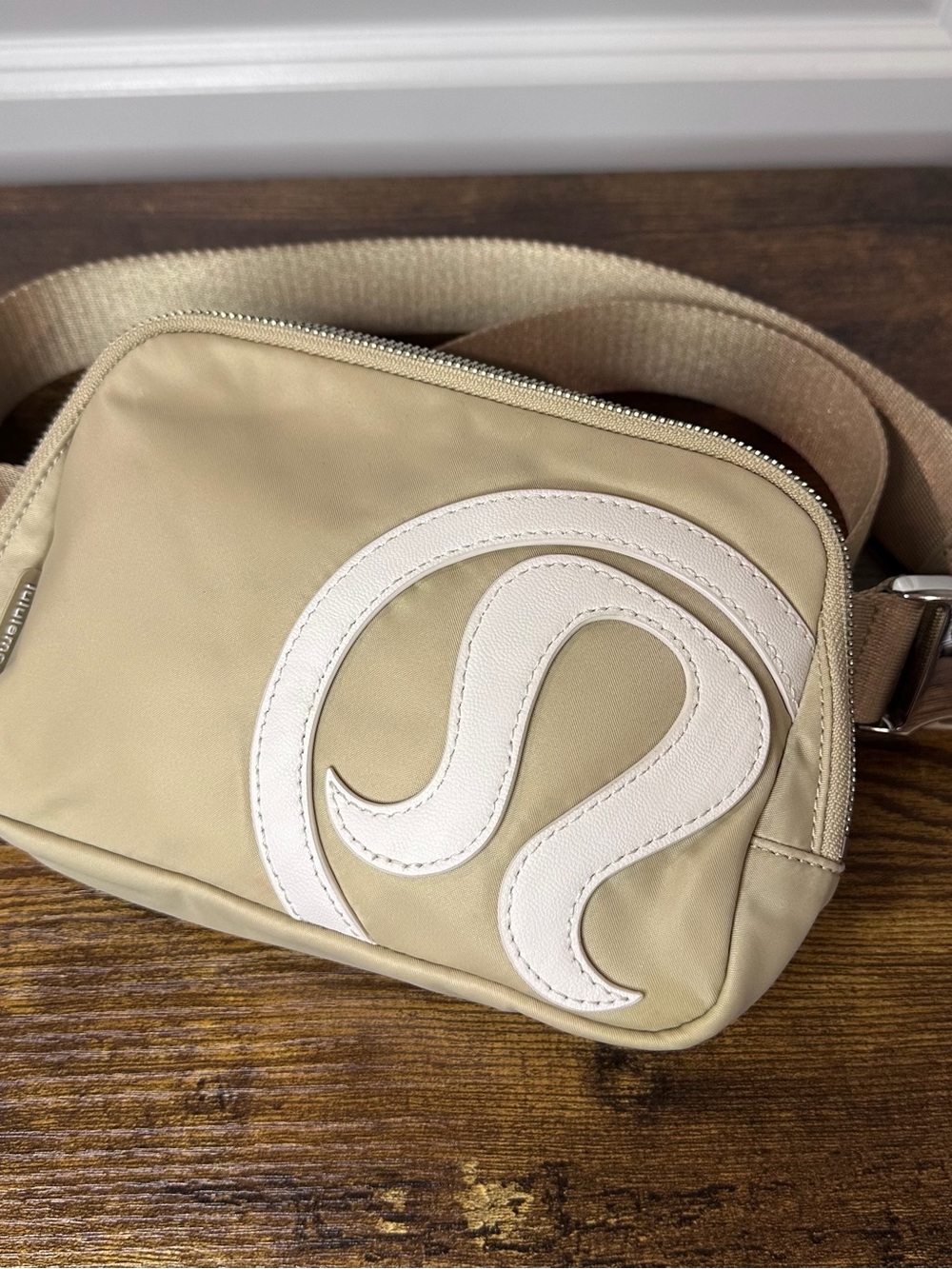 Lululemon | Everywhere Belt Bag | Standard 1L